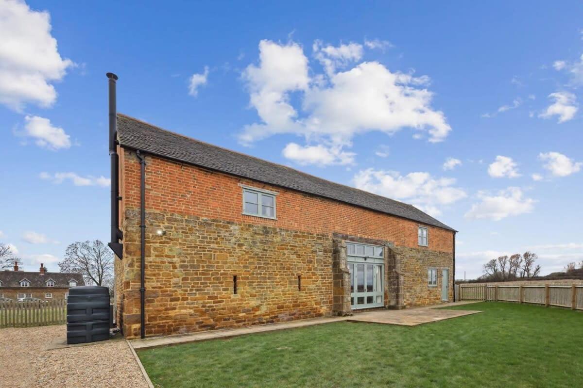 Villa Sophie'S Barn - Hot Tub Packages Available Market Harborough Esterno foto
