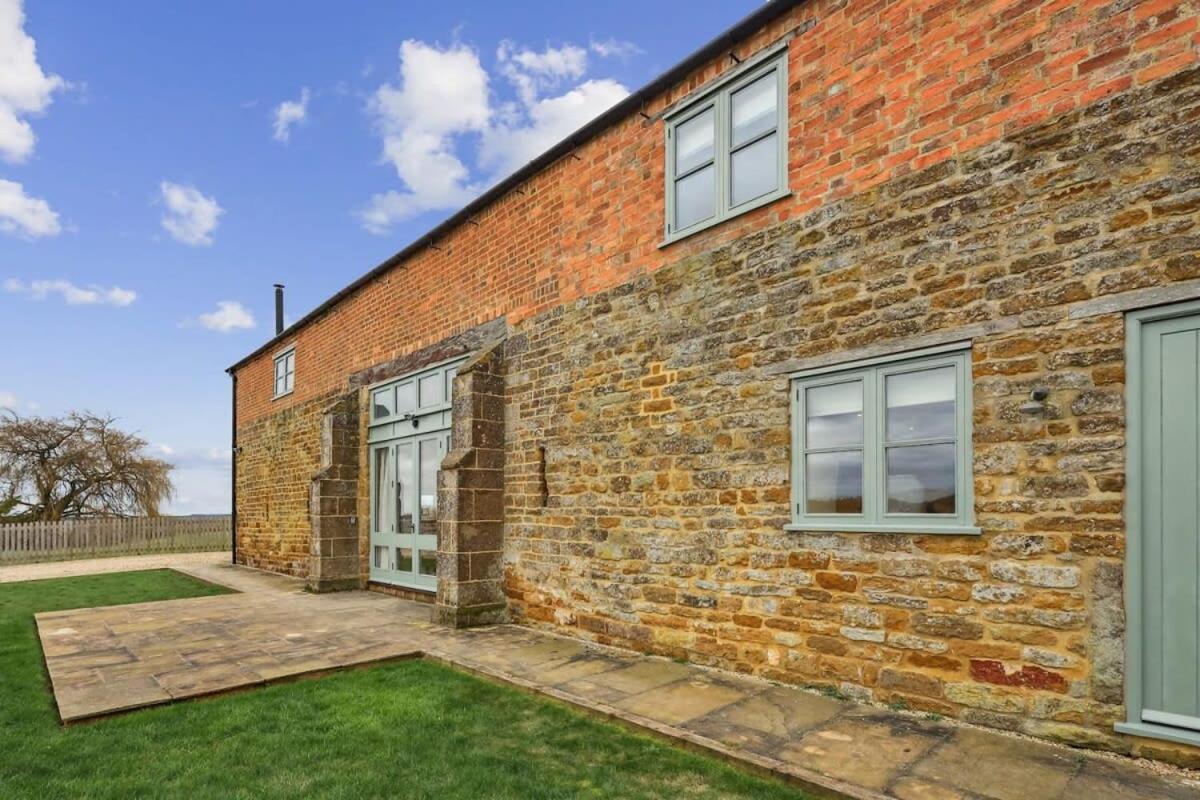 Villa Sophie'S Barn - Hot Tub Packages Available Market Harborough Esterno foto
